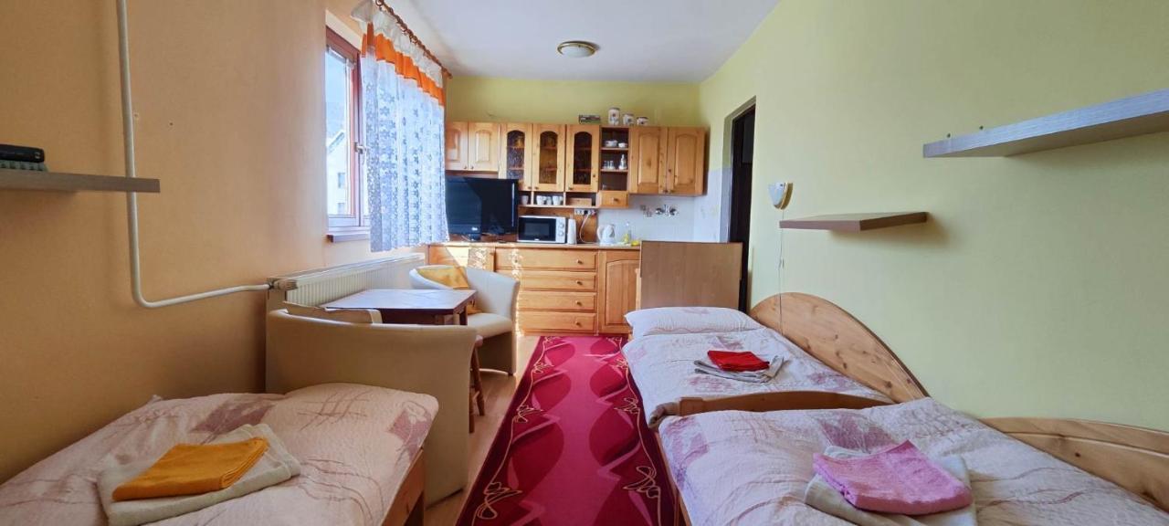 Homestay Machom Ошчадница Экстерьер фото
